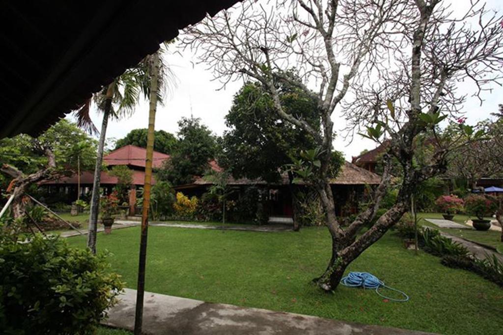 Puri Dalem Hotel Sanur Exterior photo