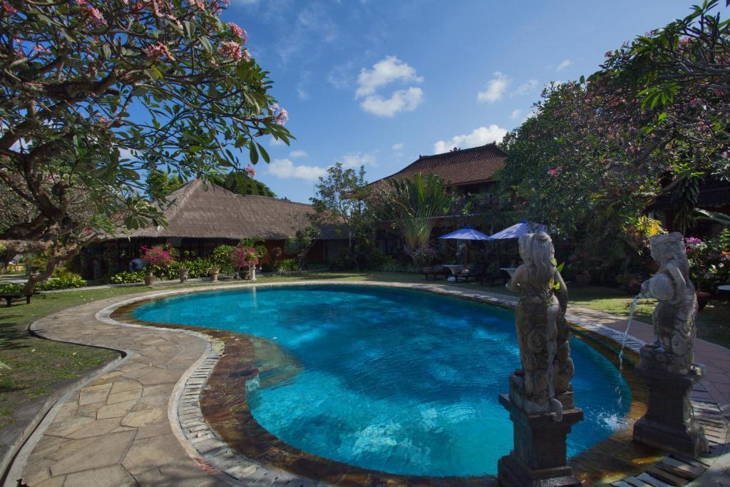 Puri Dalem Hotel Sanur Exterior photo