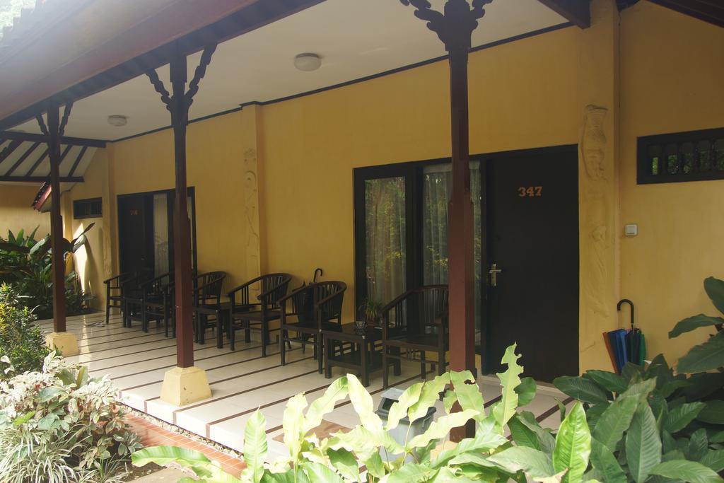 Puri Dalem Hotel Sanur Exterior photo