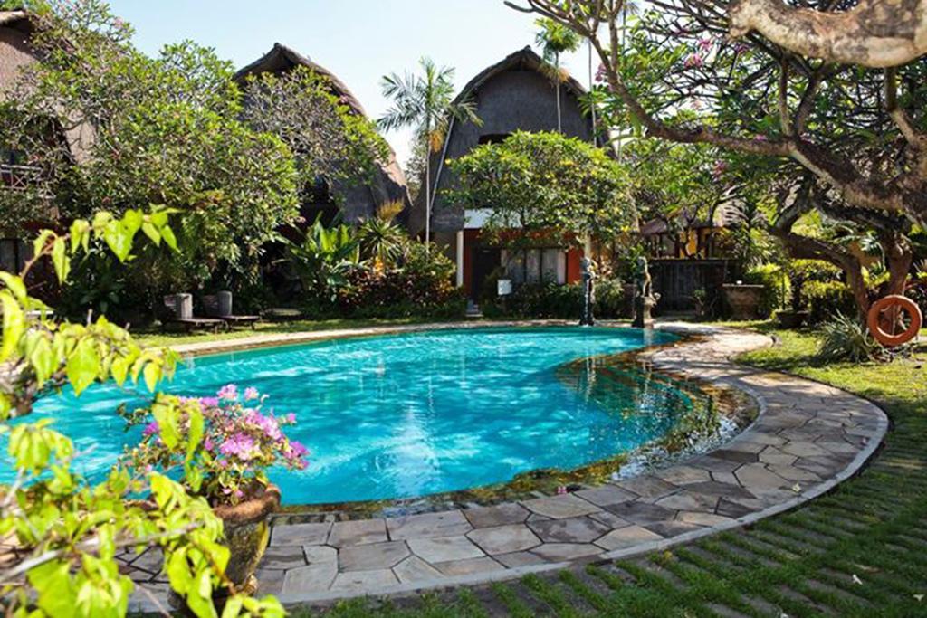 Puri Dalem Hotel Sanur Exterior photo