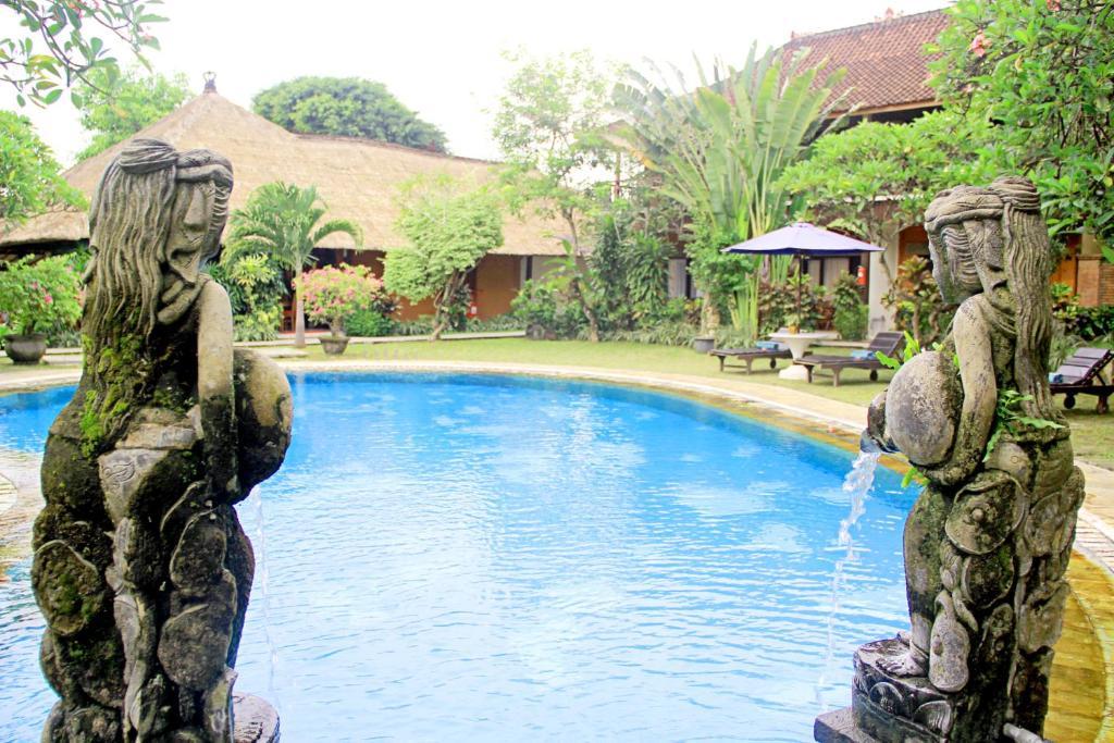 Puri Dalem Hotel Sanur Exterior photo